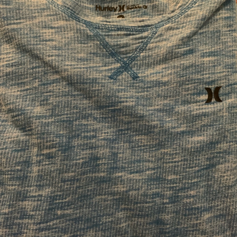 Men’s long sleeve Hurley/Buckle tee
